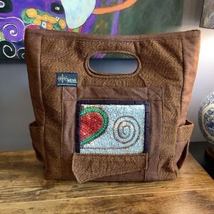 VeVe Collections Tote ❤️🐆🌺